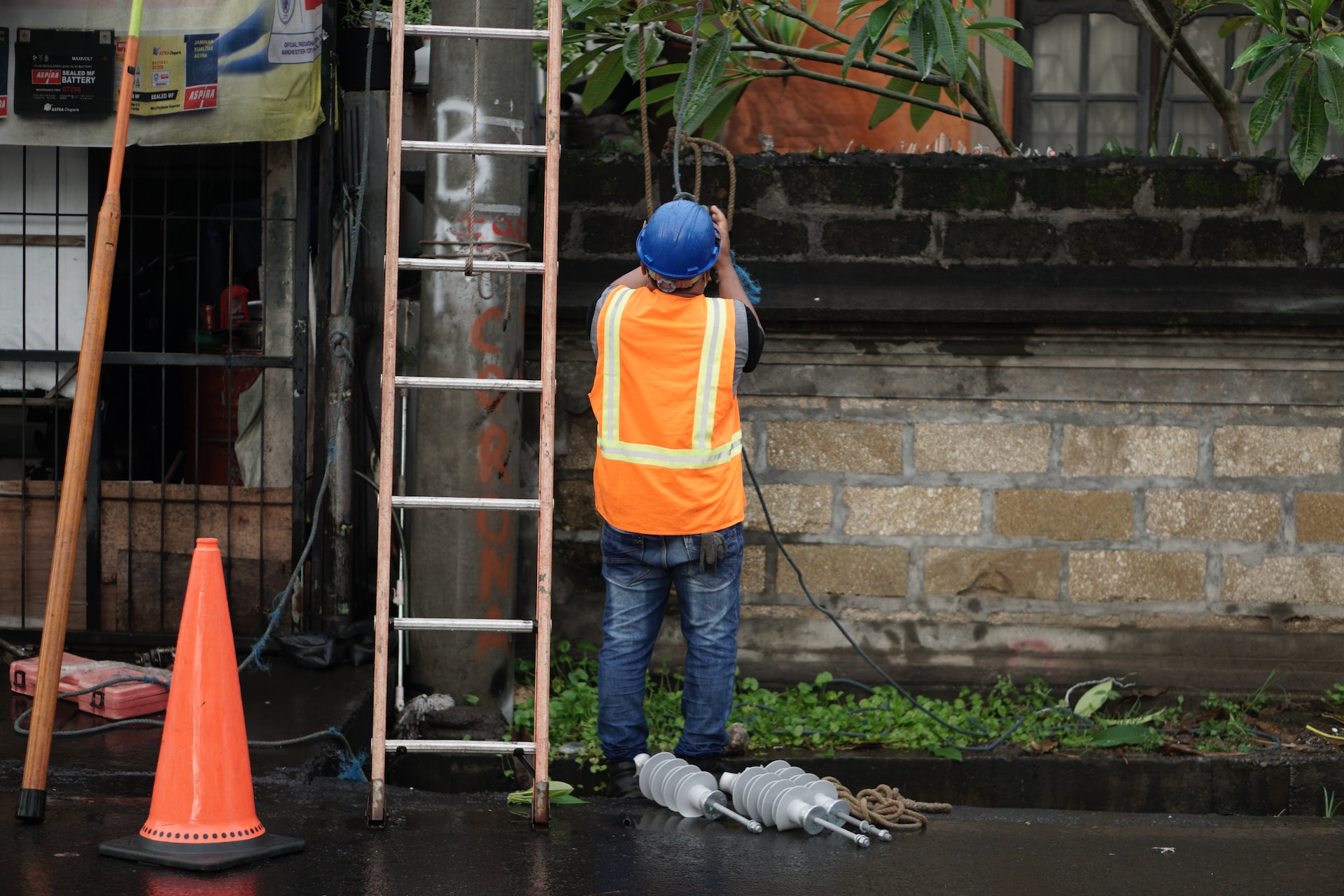 Ladder Safety Awareness for Assessors and Installers
